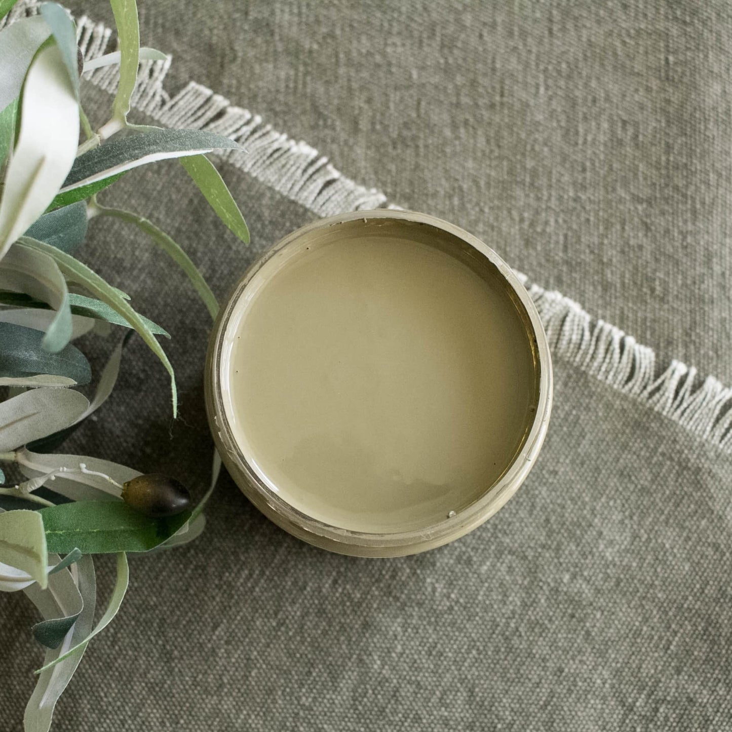 All-in-One Mineral Paint | Dixie Belle Silk | Hampton Olive | Olive Green All-in-One Water Based Primer + Topcoat | Durable Furniture Paint | Low Reflective Finish