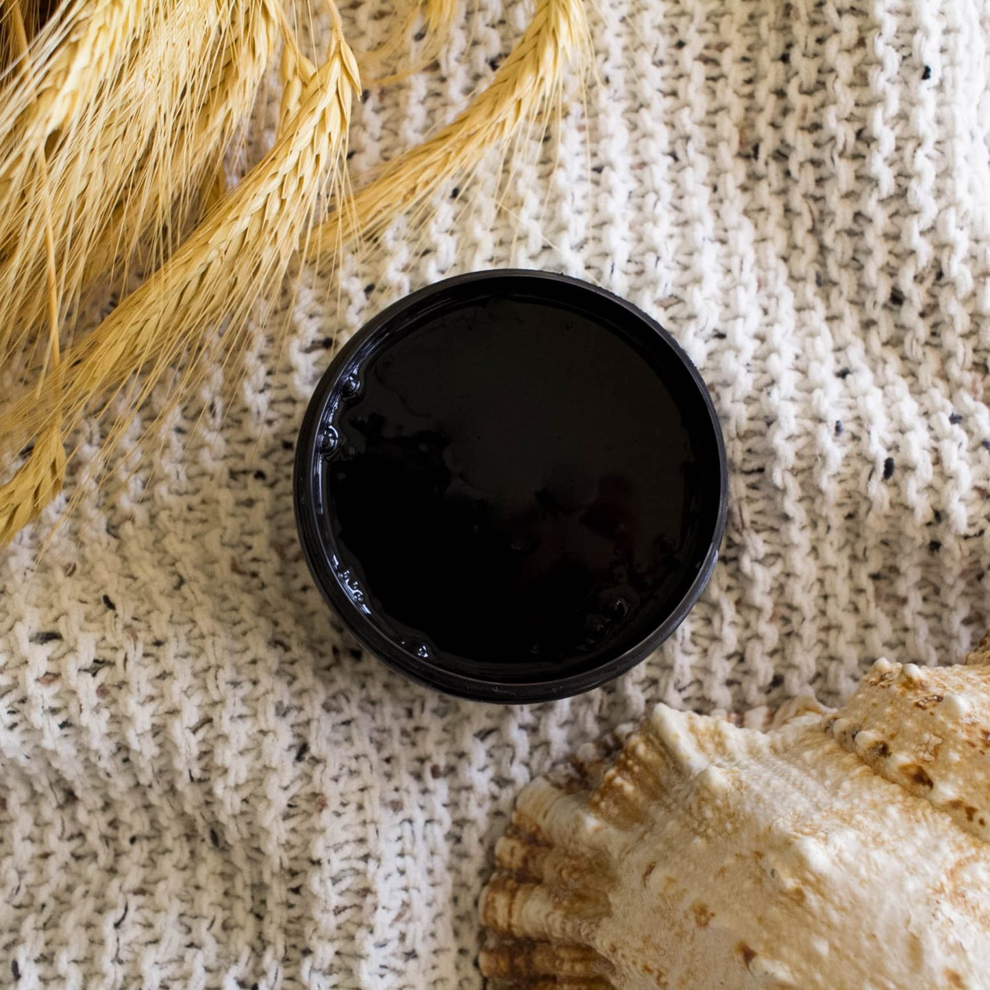 All-in-One Mineral Paint | Dixie Belle Silk | Anchor | Black All-in-One Water Based Primer + Topcoat | Durable Furniture Paint | Low Reflective Finish